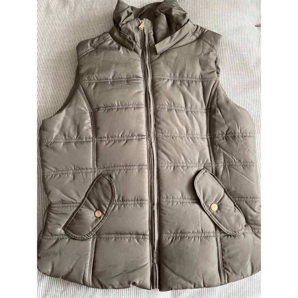 BONGO Olive Green Puffy Vest with Removable Hood - Picture 3 of 16